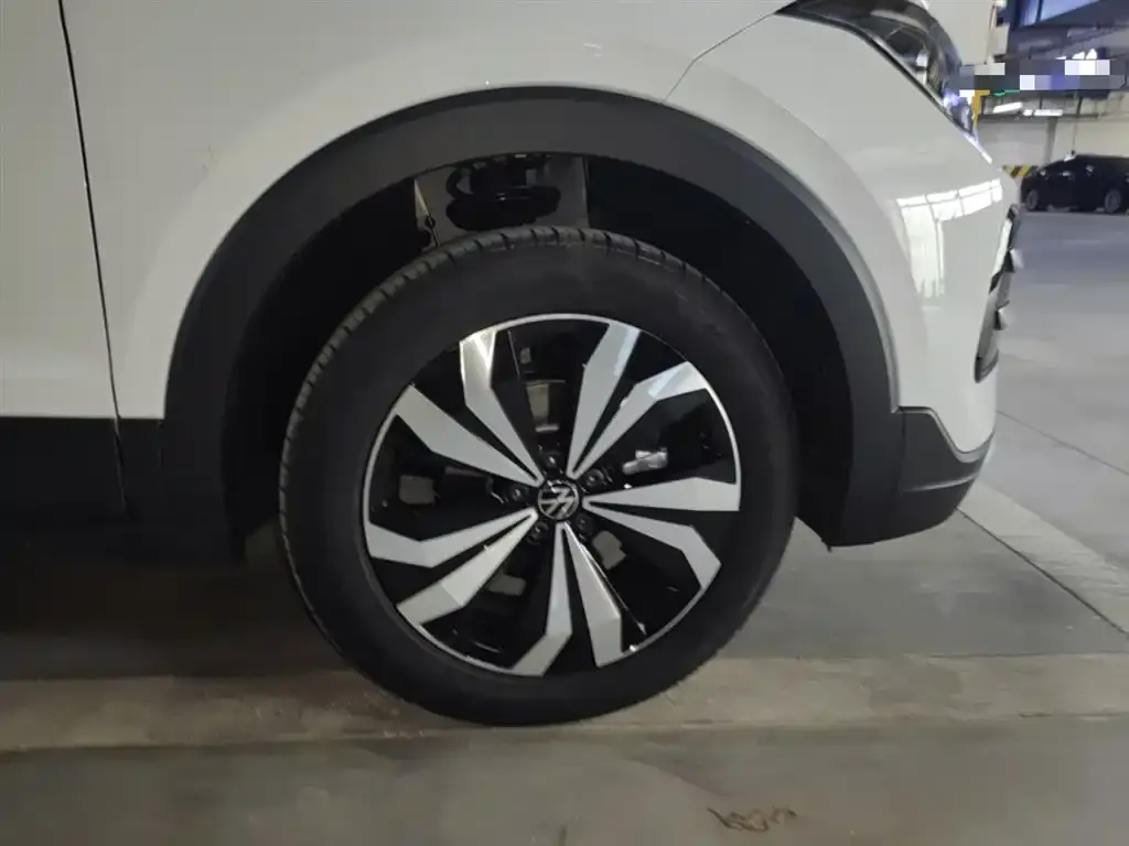Volkswagen Tharu 2025 из CN, фото 9