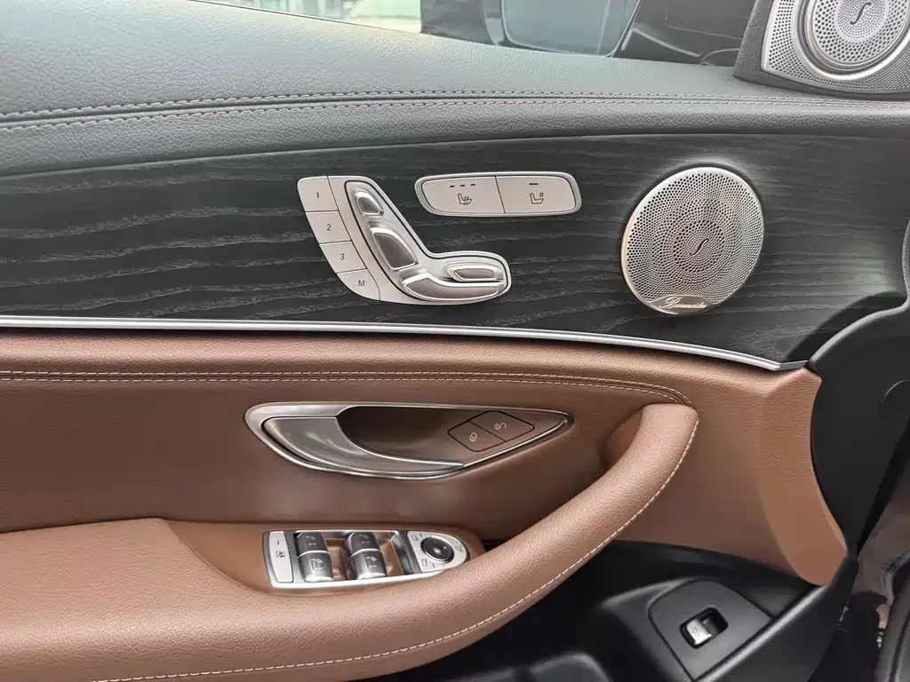 Mercedes-Benz E-Class 2023 из CN, фото 10
