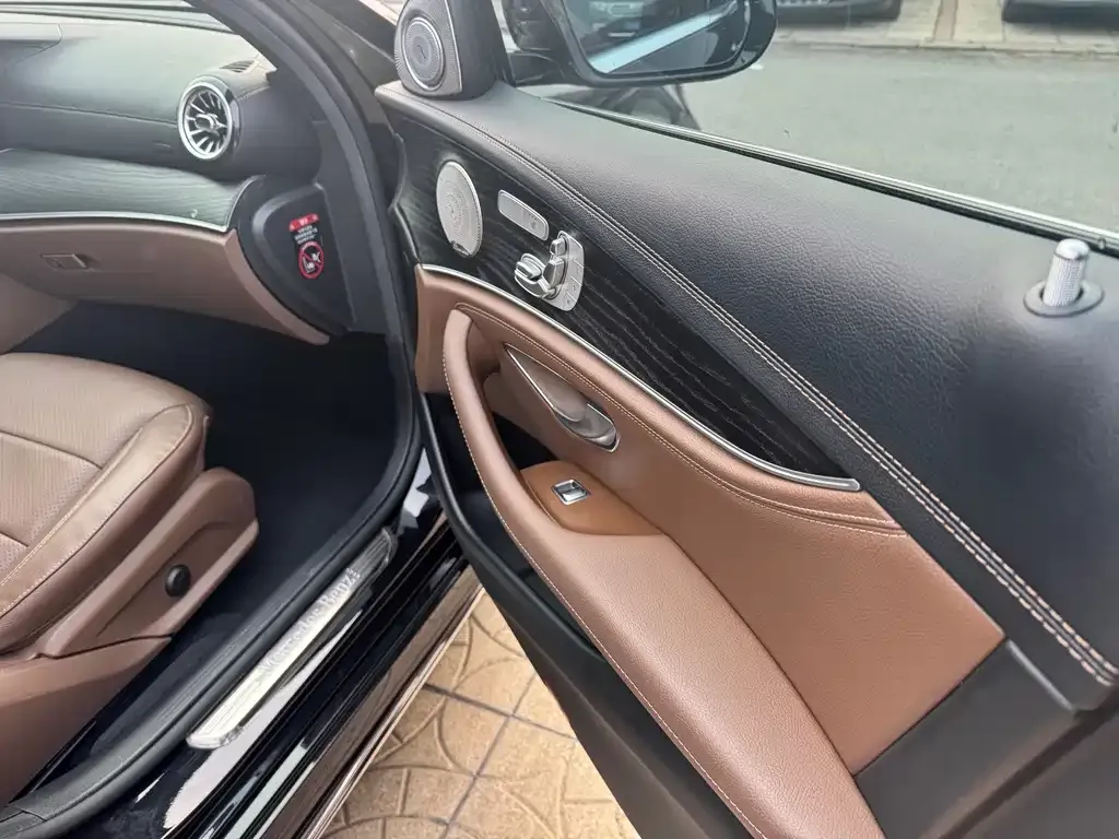 Mercedes-Benz E-Class 2023 из CN, фото 4