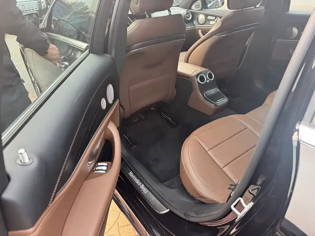 Mercedes-Benz E-Class 2023 из CN, фото 7