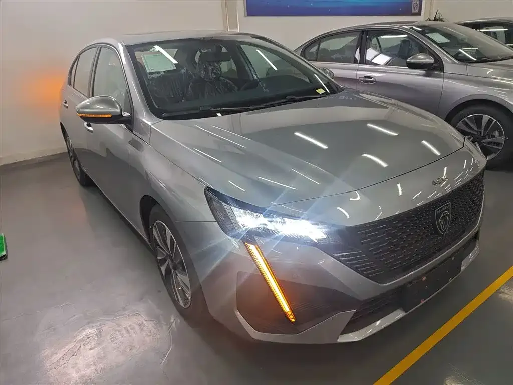 Peugeot 408 2025 из CN, фото 4