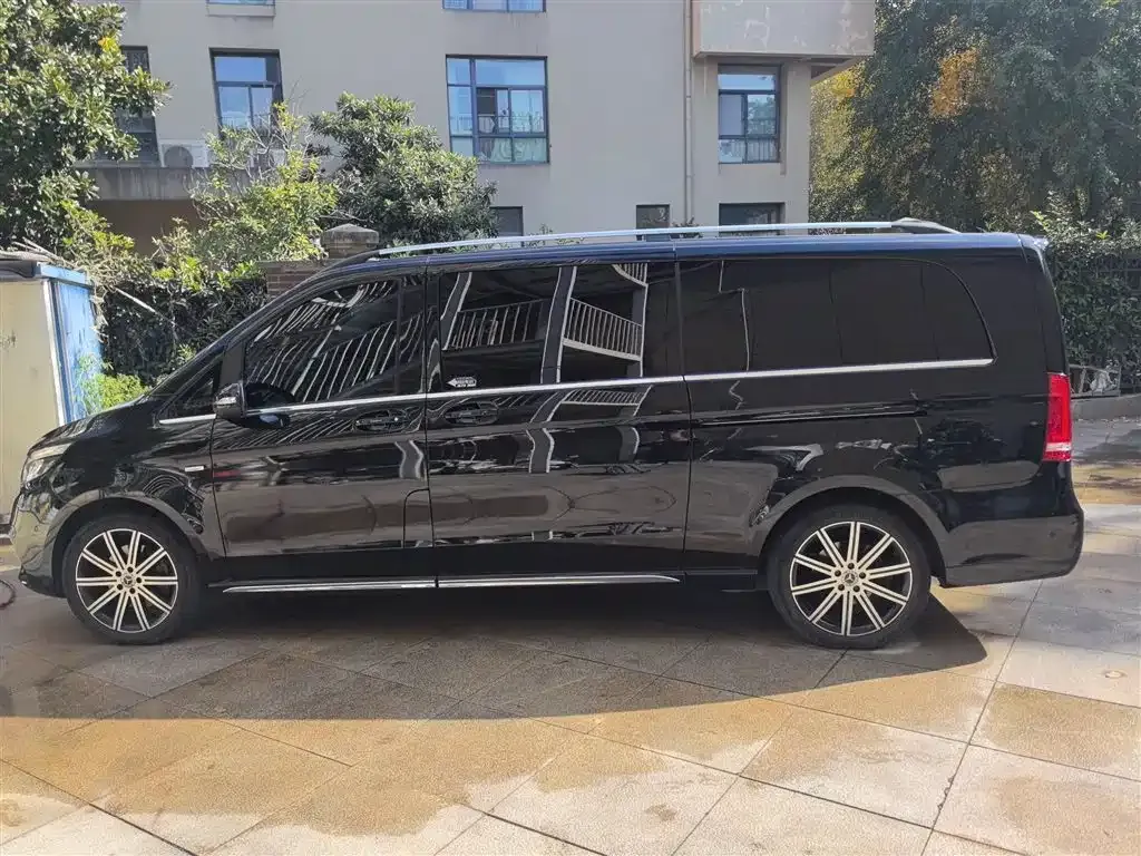 Mercedes-Benz V-Class 2022 из CN, фото 5
