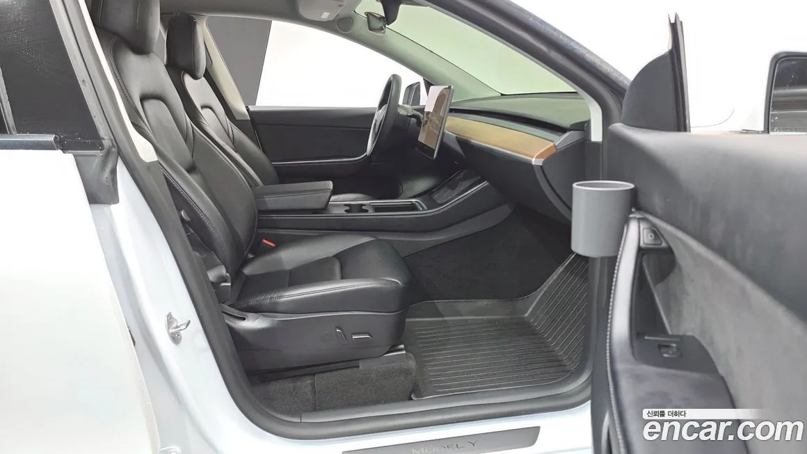 Tesla Model Y 2022 из KR, фото 10