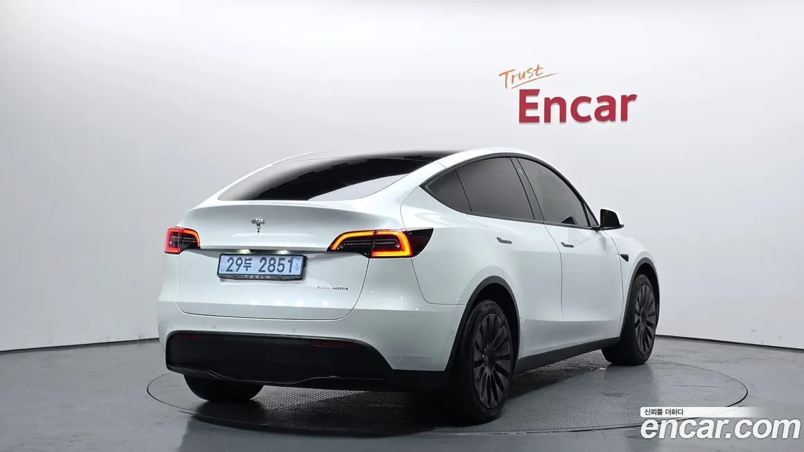 Tesla Model Y 2022 из KR, фото 2