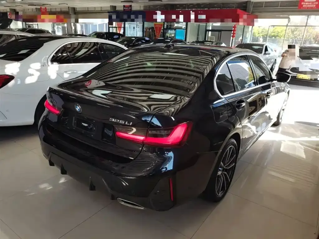BMW 3 Series 2023 из CN, фото 7