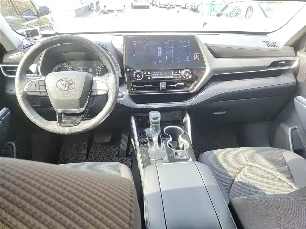 Toyota Highlander 2024 из CN, фото 10