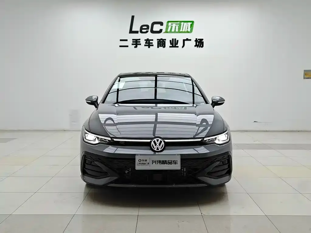 Volkswagen Golf 2025 из CN, фото 3