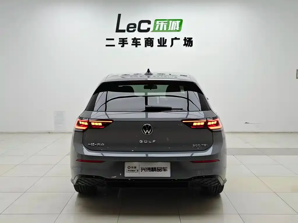 Volkswagen Golf 2025 из CN, фото 4