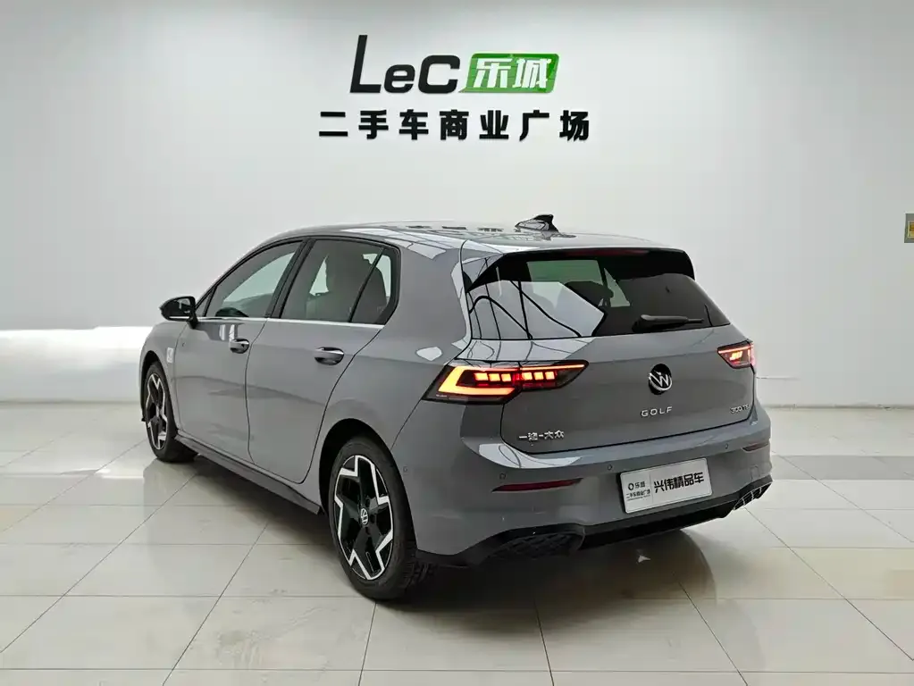 Volkswagen Golf 2025 из CN, фото 7
