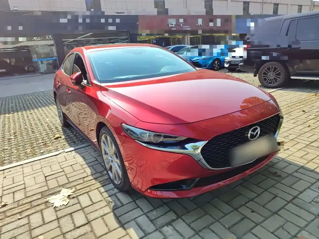 Mazda 3 Axela 2023 из CN, фото 4