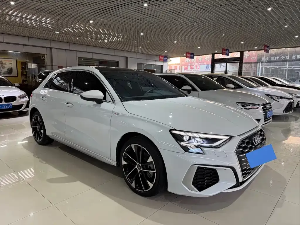 Audi A3 2023 из CN, фото 3