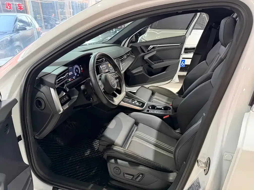 Audi A3 2023 из CN, фото 7