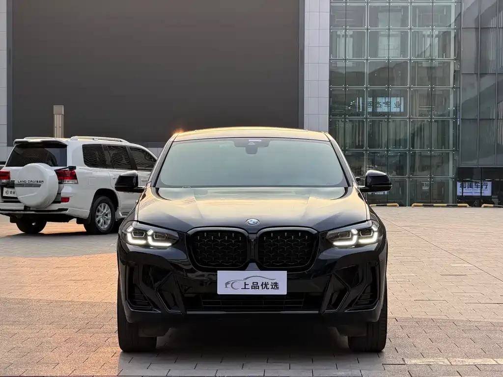BMW X4 2022 из CN, фото 2