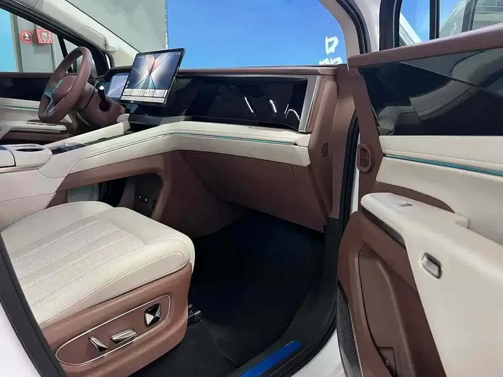 BYD Xia 2025 из CN, фото 5
