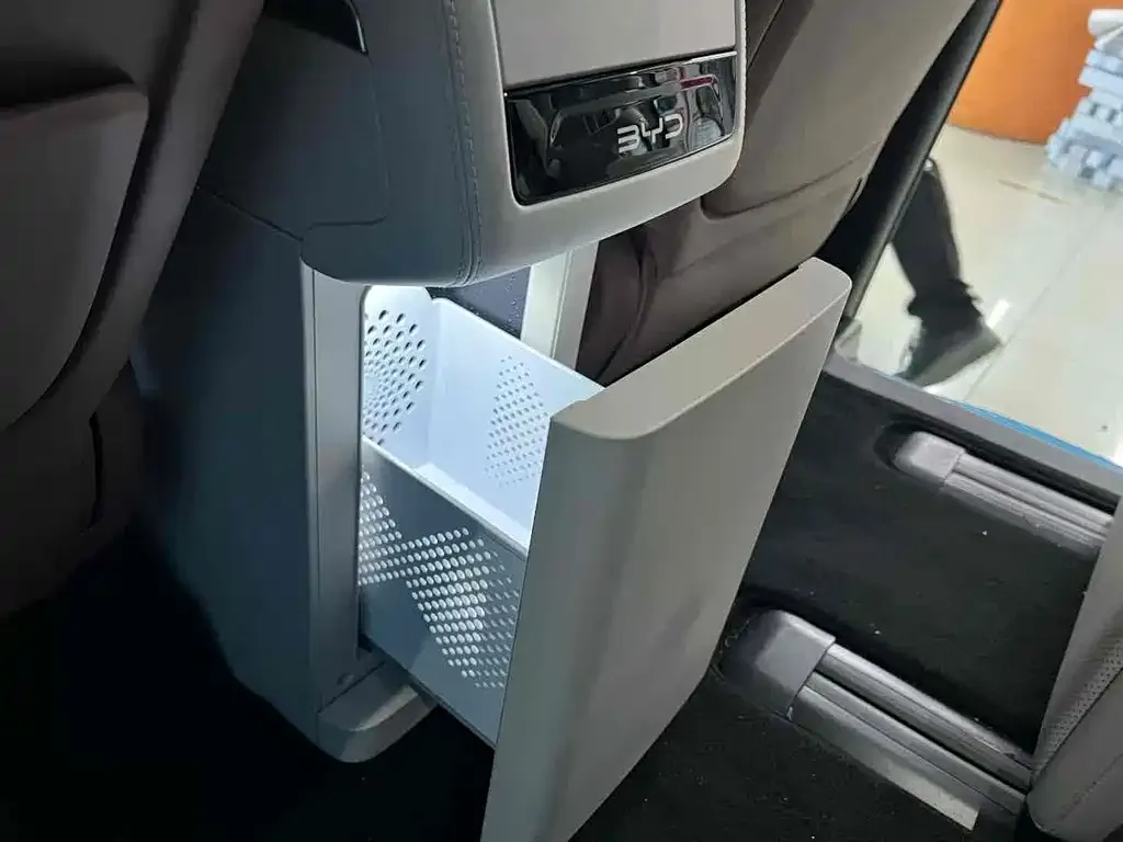 BYD Xia 2025 из CN, фото 6