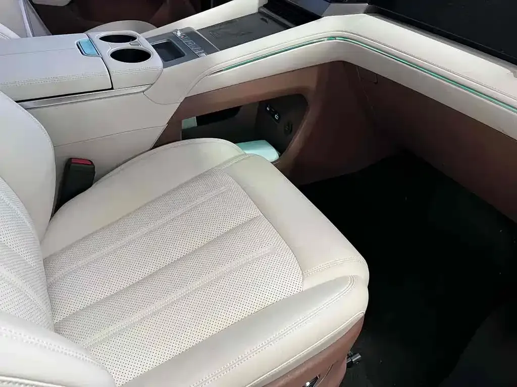 BYD Xia 2025 из CN, фото 7