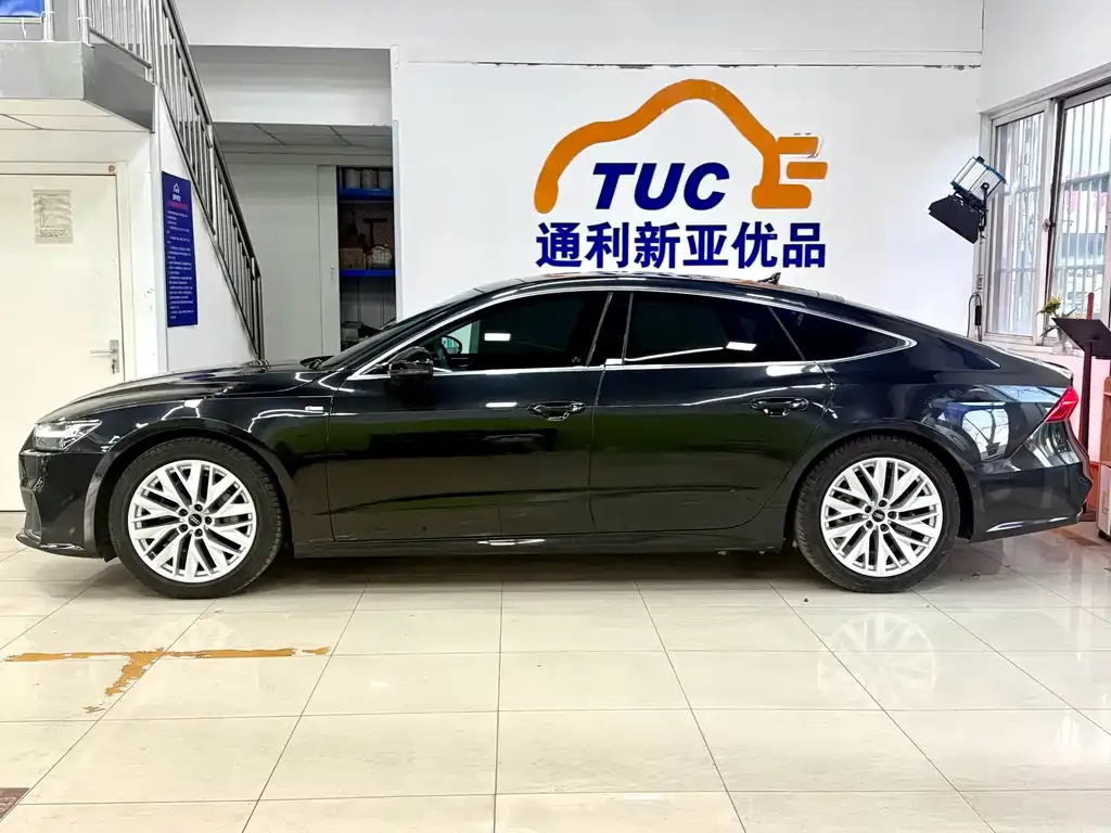 Audi A7 2021 из CN, фото 5