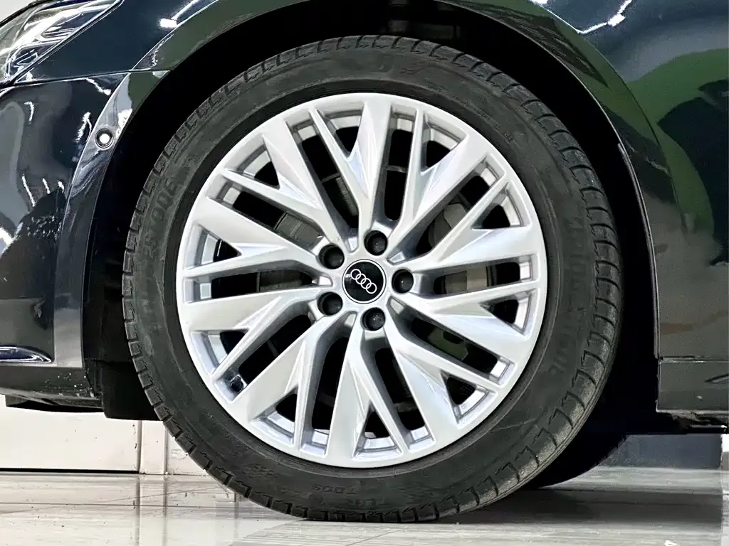 Audi A7 2021 из CN, фото 6