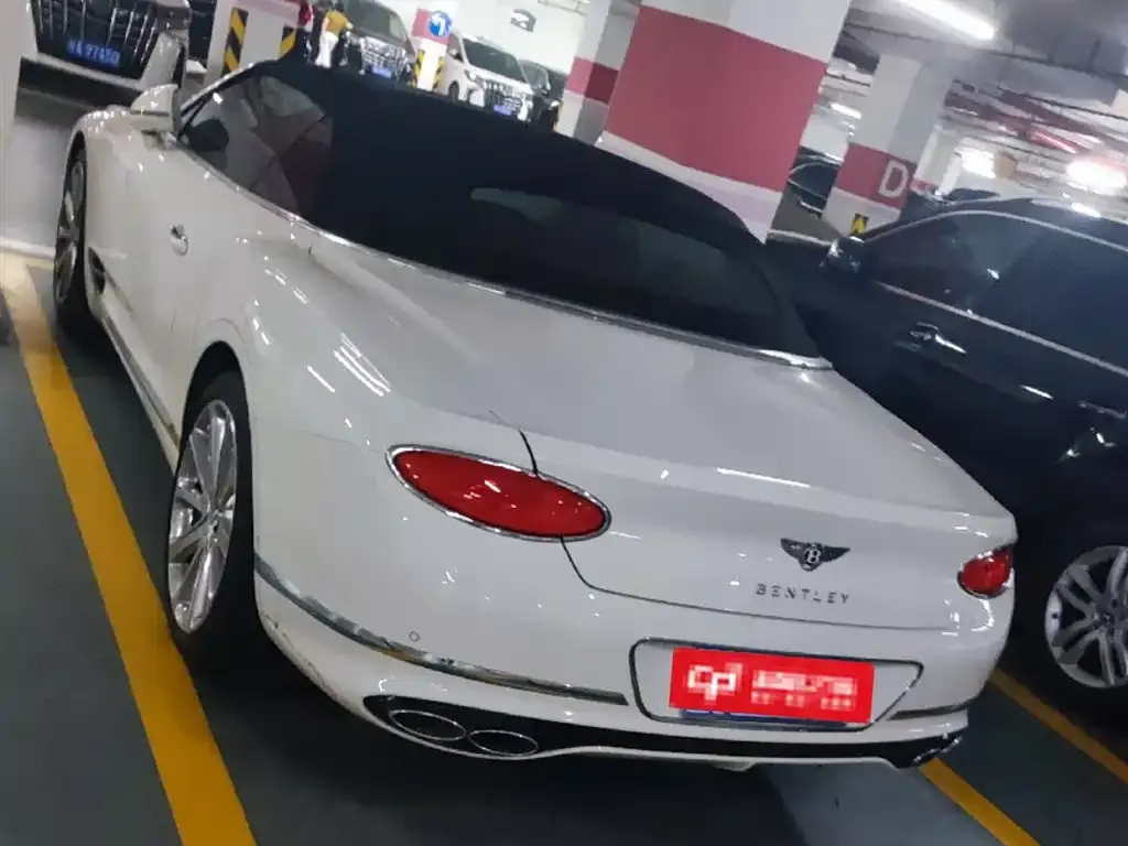 Bentley Continental 2021 из CN, фото 7