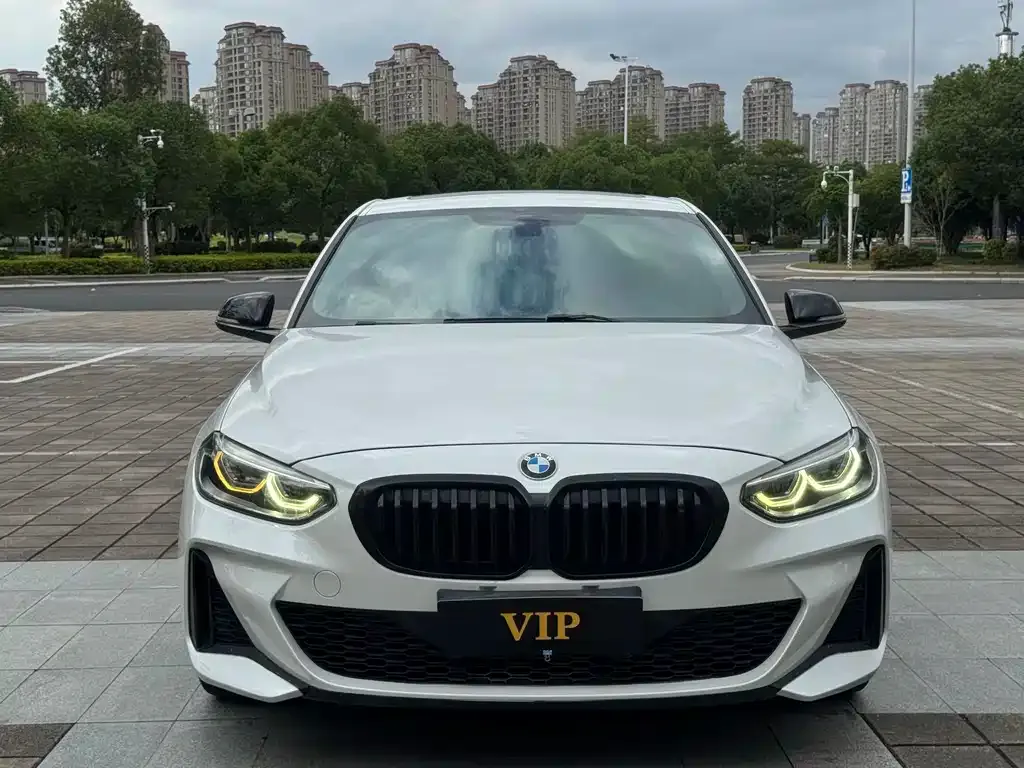 BMW 1 Series 2021 из CN, фото 2