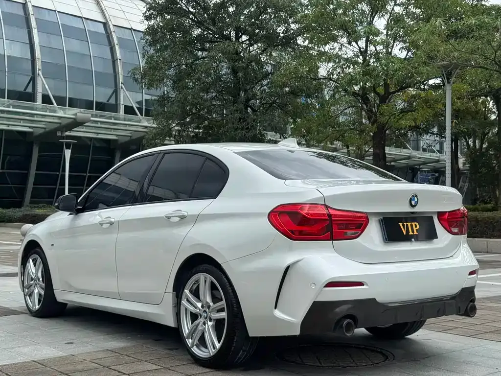 BMW 1 Series 2021 из CN, фото 7