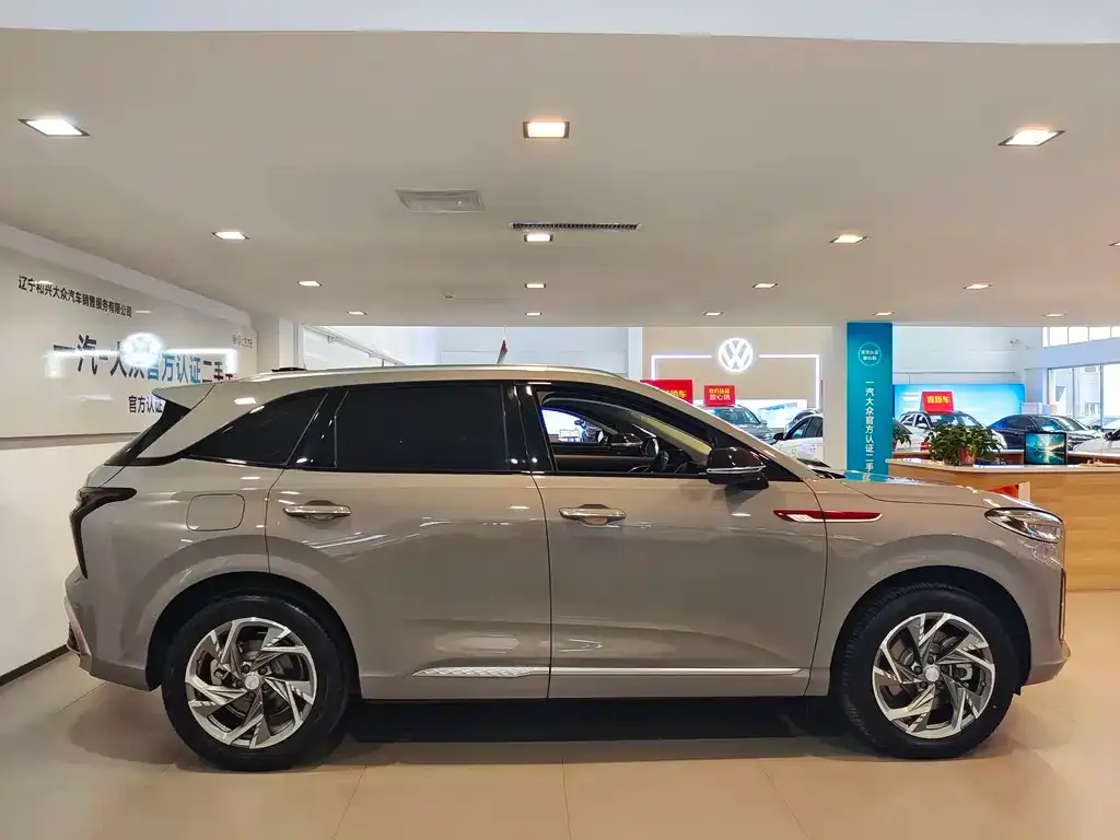 Hongqi HS3 PHEV 2025 из CN, фото 3