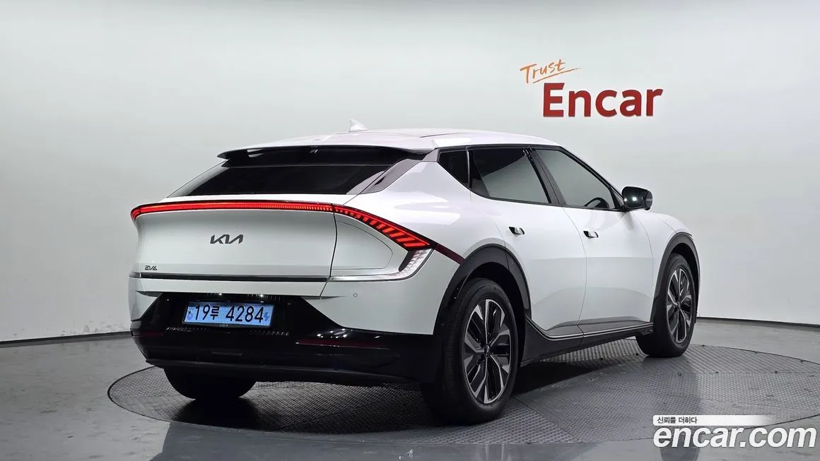 Kia EV6 — фото 2