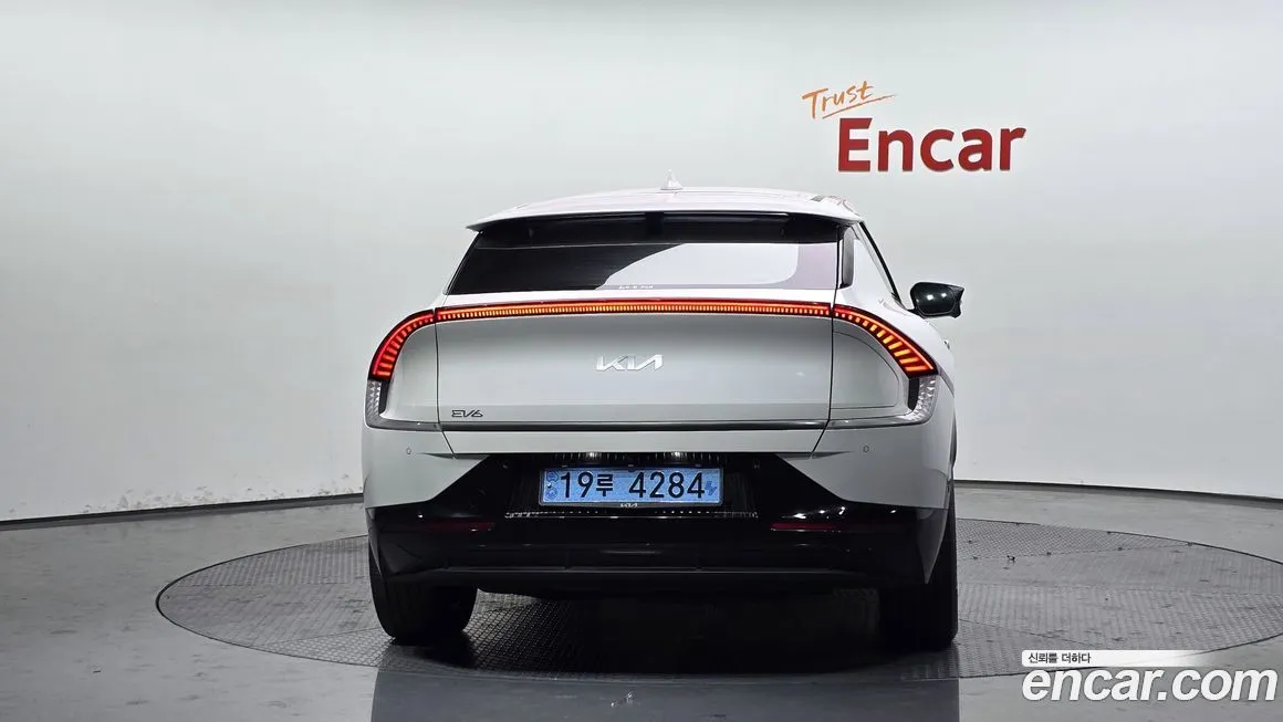 Kia EV6 — фото 4