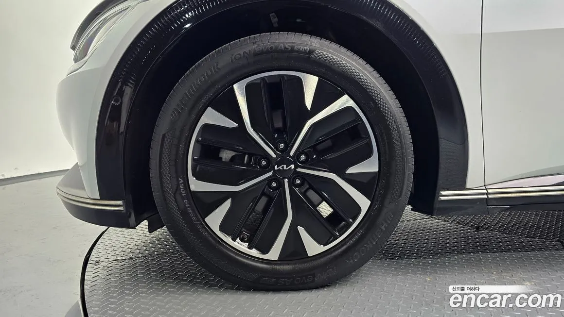 Kia EV6 — фото 5