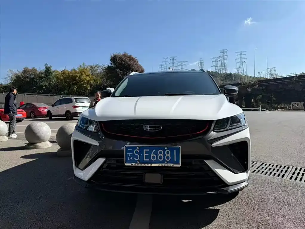 Geely Binyue 2022 из CN, фото 2