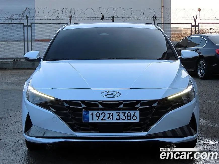 Hyundai AVANTE — фото 3