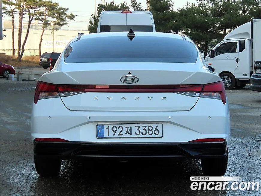 Hyundai AVANTE — фото 4