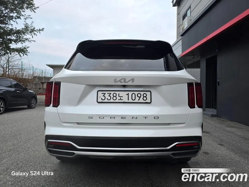 Kia Sorento — фото 4
