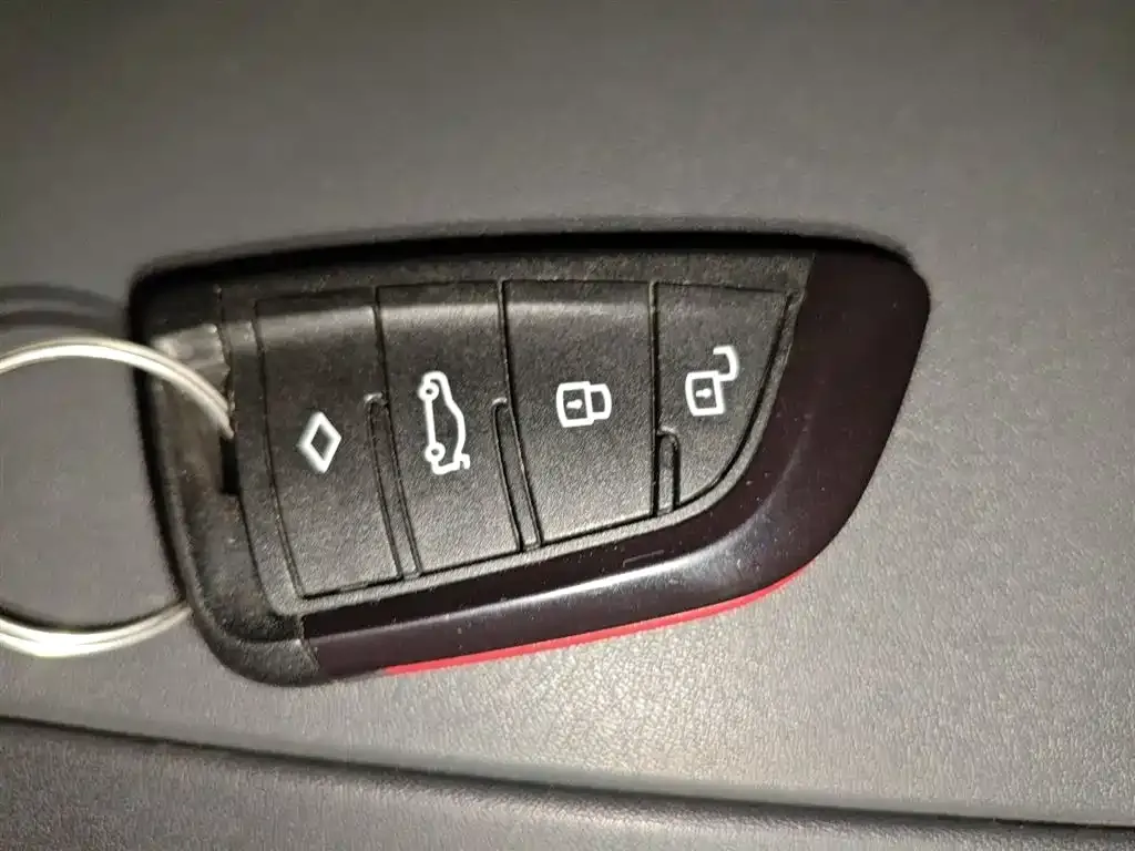 Toyota Crown Kluger 2021 из CN, фото 10