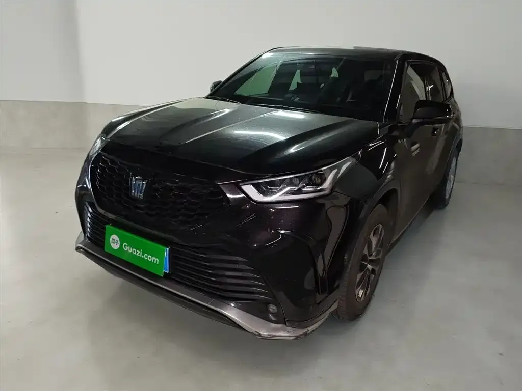 Toyota Crown Kluger 2021 из CN, фото 2