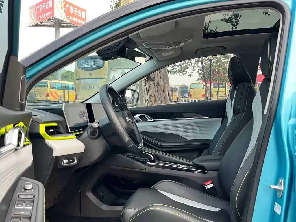 Geely Binyue 2022 из CN, фото 4