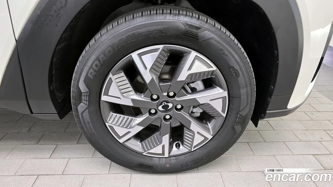 KG Mobility (Ssangyong) Torres 2024 из KR, фото 5