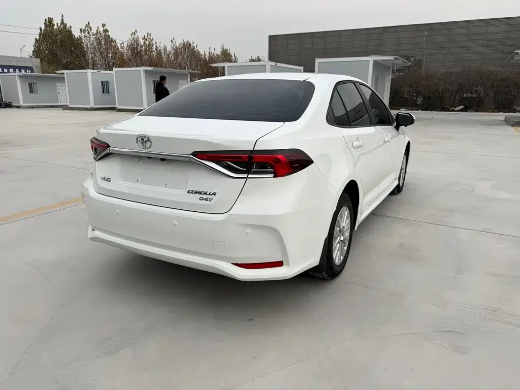Toyota Corolla 2022 из CN, фото 7