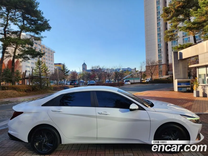 Hyundai AVANTE — фото 4