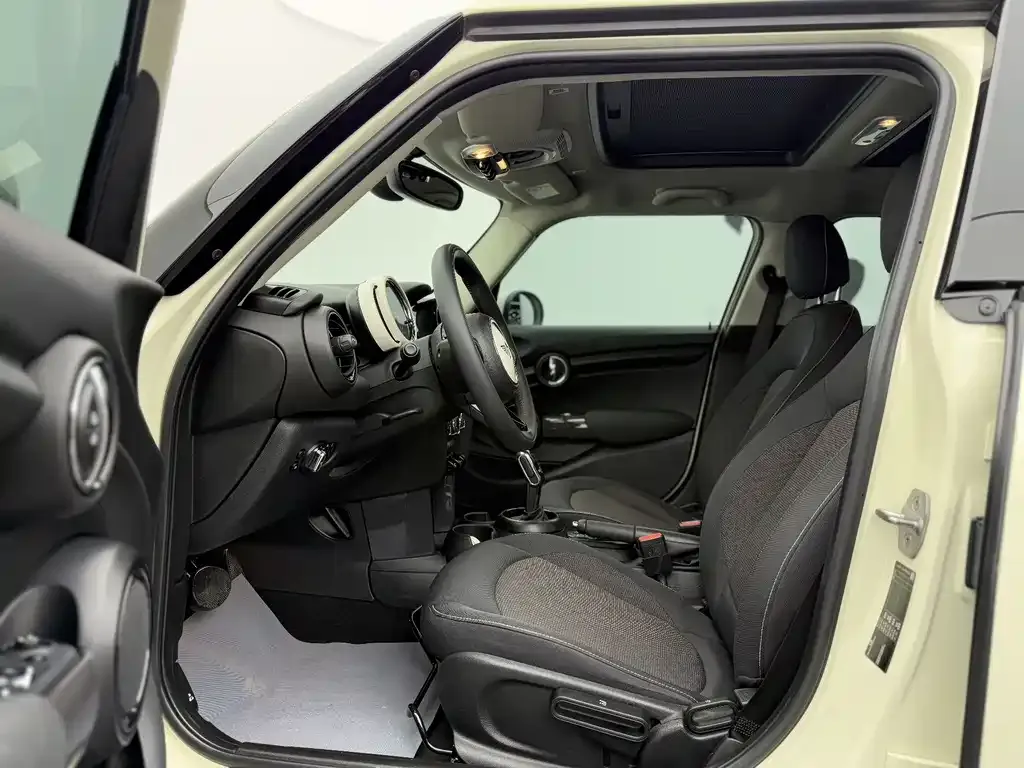 MINI Cooper (3-door) 2021 из CN, фото 4