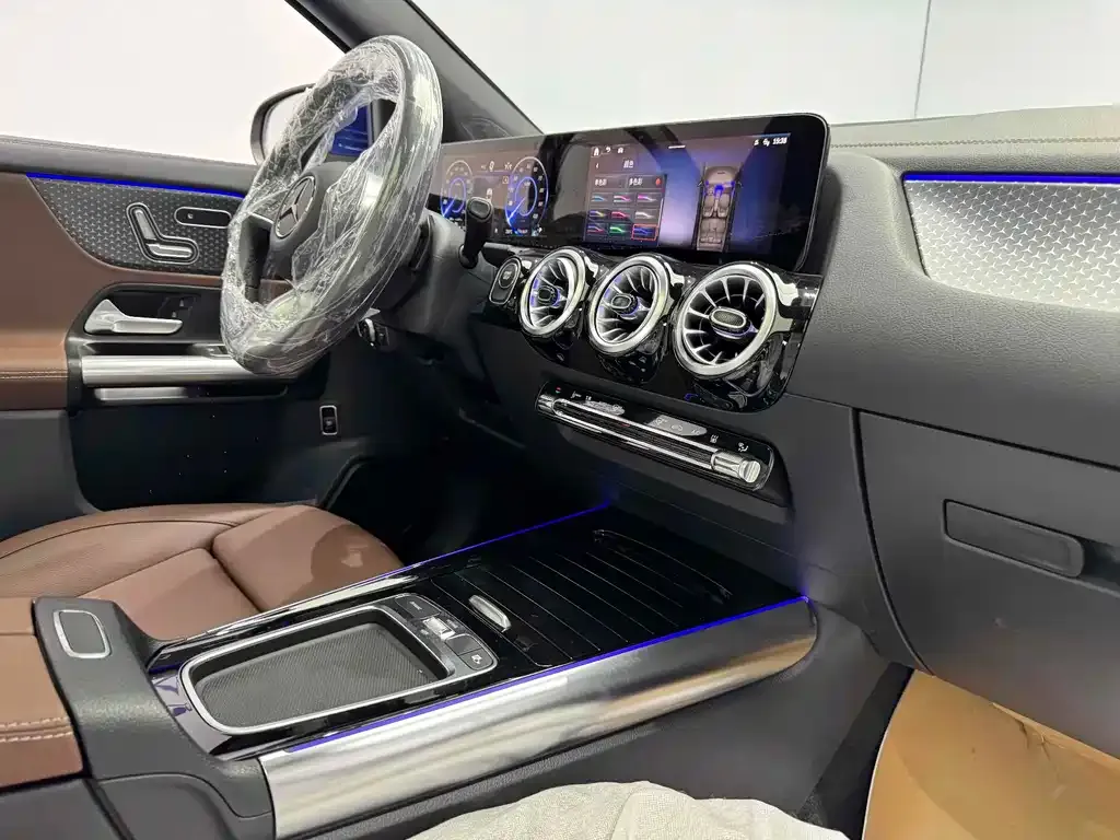 Mercedes-Benz EQA 2025 из CN, фото 9