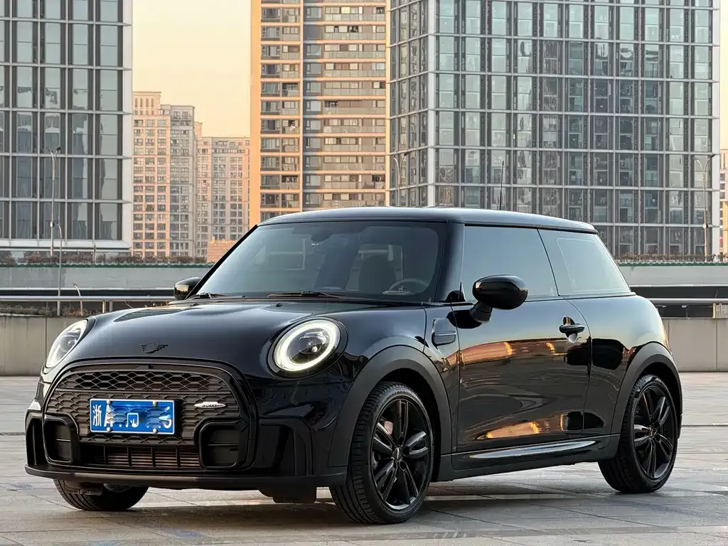 MINI Cooper (3-door) 2022 из CN, фото 1