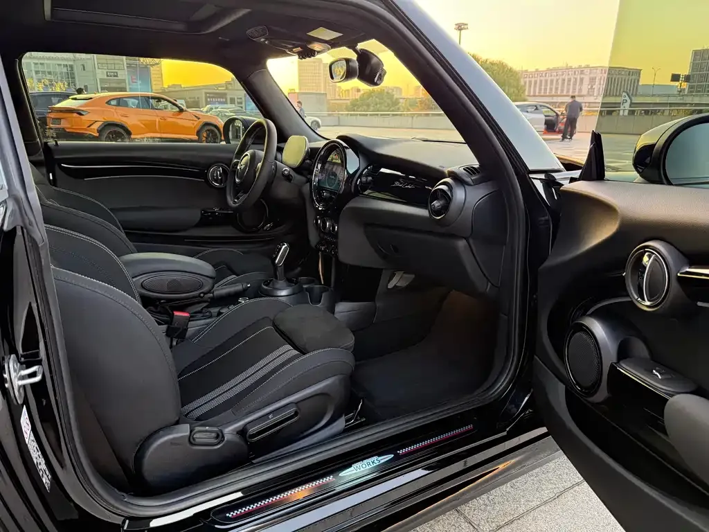 MINI Cooper (3-door) 2022 из CN, фото 10