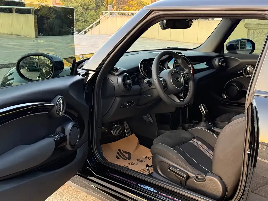 MINI Cooper (3-door) 2022 из CN, фото 8
