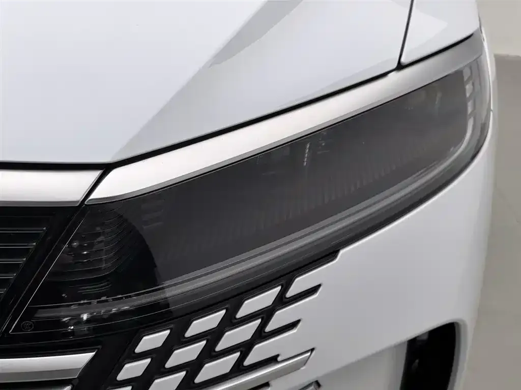 BYD Seal 05 DM-i — фото 7