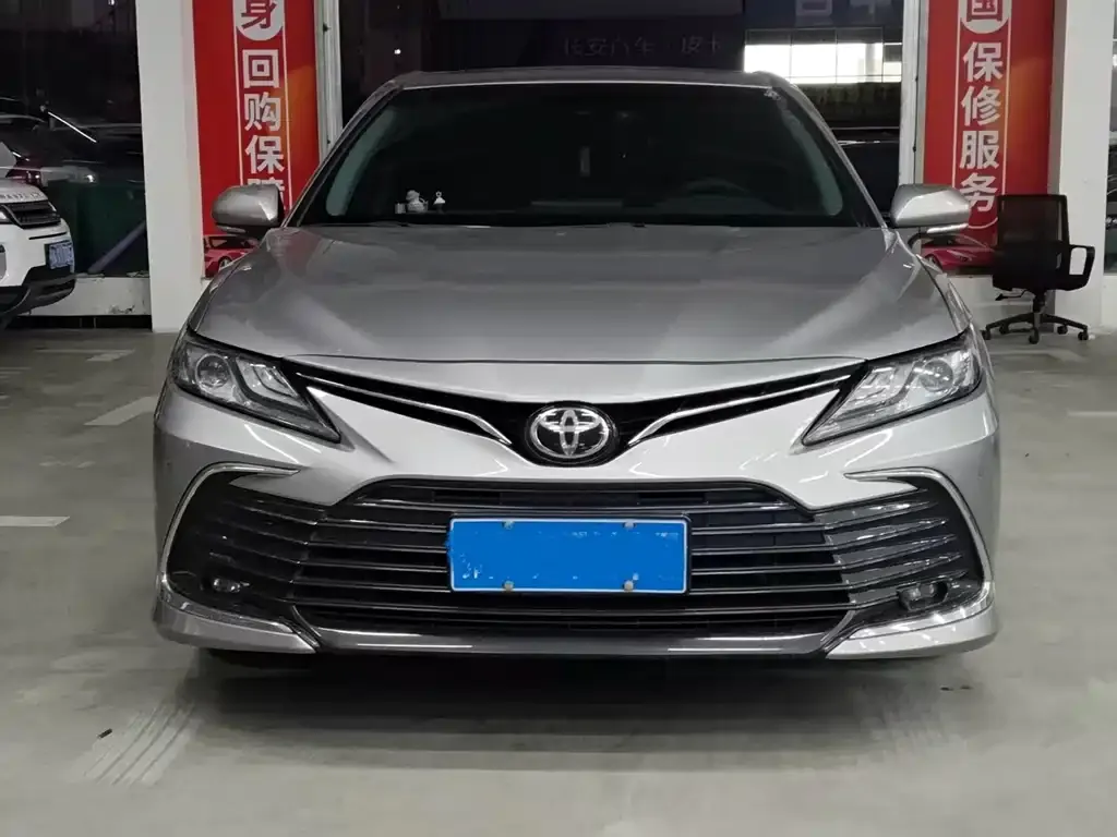 Toyota Camry 2022 из CN, фото 2