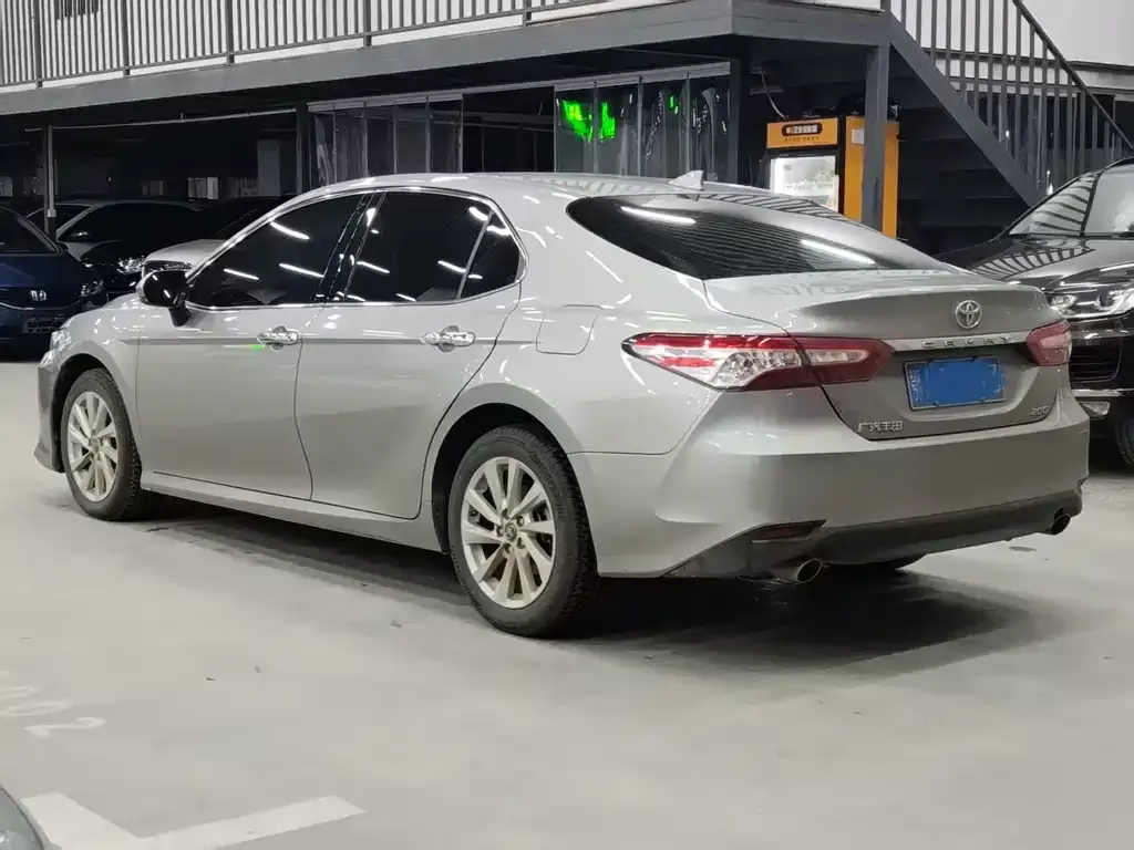 Toyota Camry 2022 из CN, фото 4