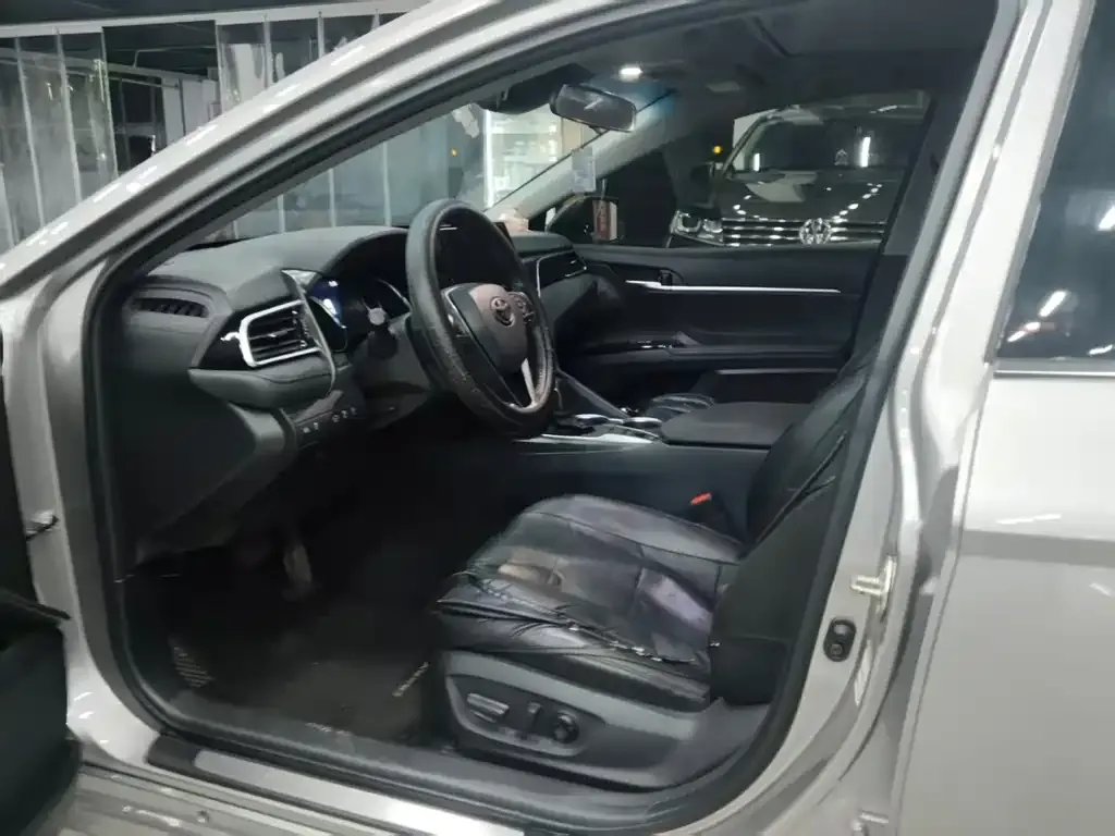 Toyota Camry 2022 из CN, фото 7