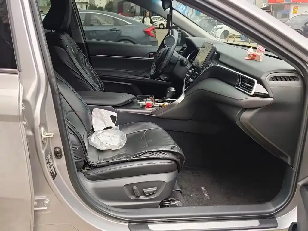 Toyota Camry 2022 из CN, фото 8