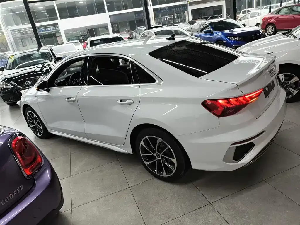Audi A3 2023 из CN, фото 5
